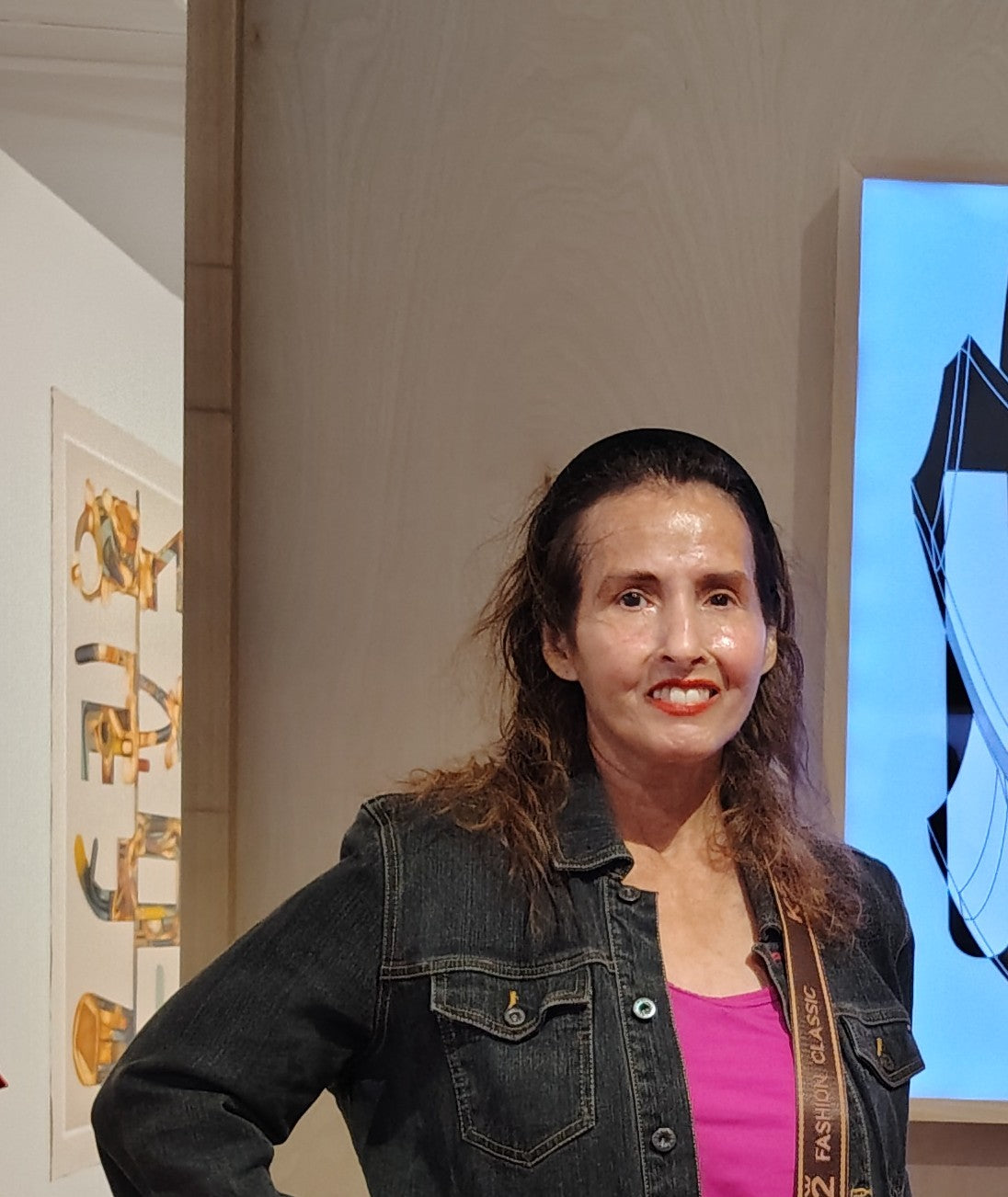 Content Creator vs. Thought Leader: Why Wearable Art Demands a Different Voice
